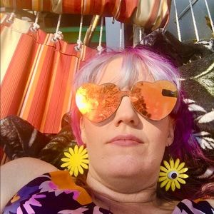 Meet your Posher, Simonette